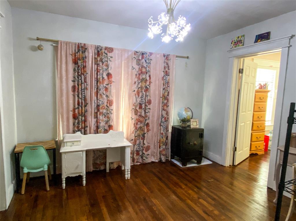 Burleson Add - Commercial Sale