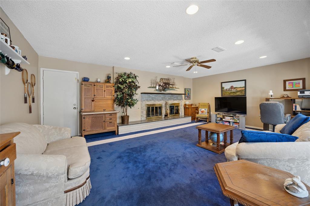 Lake Country Estates Add - Residential