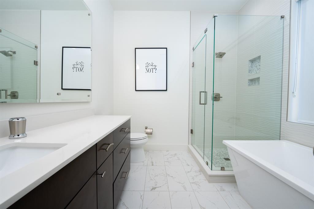 HALL AND NOBLE - Residential Lease