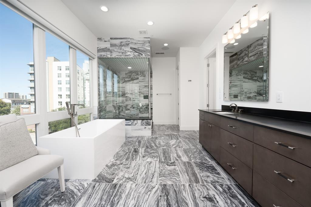 HALL AND NOBLE - Residential Lease