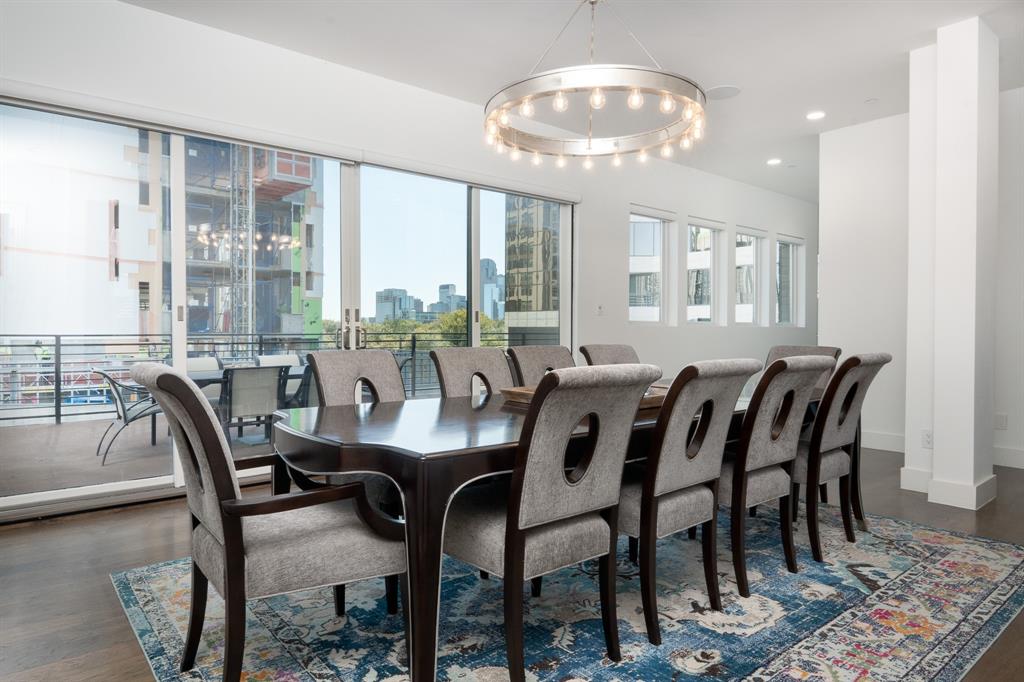 HALL AND NOBLE - Residential Lease