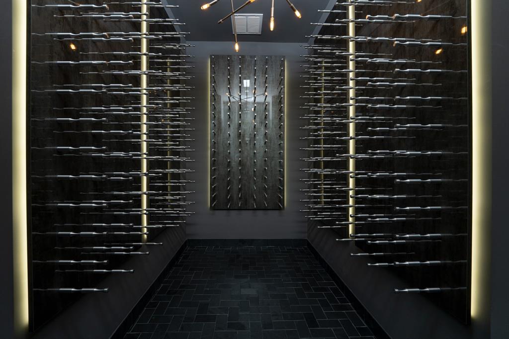 HALL AND NOBLE - Residential Lease