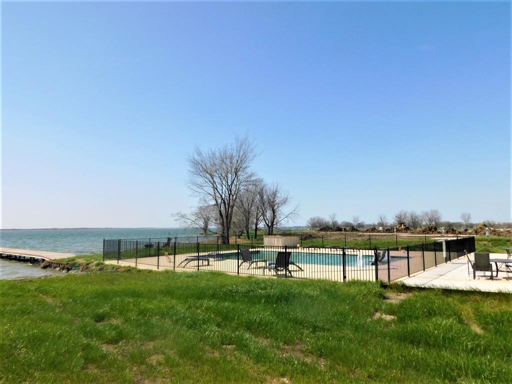 Peninsula Point - Land