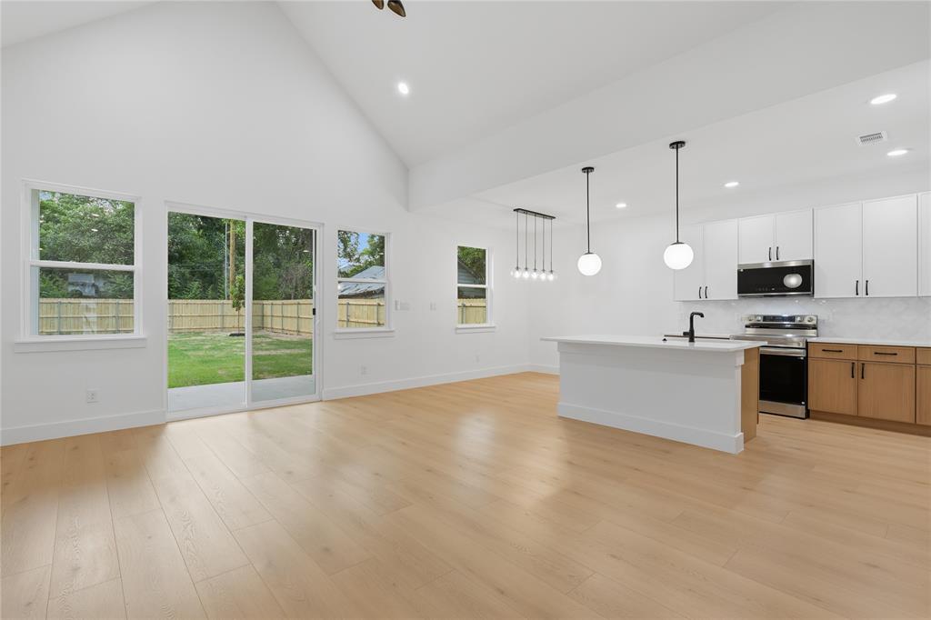 8133 Suetelle Drive