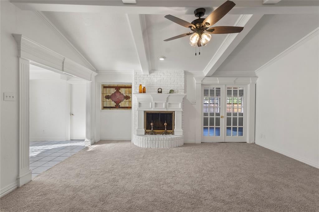 607 Parkwood Circle
