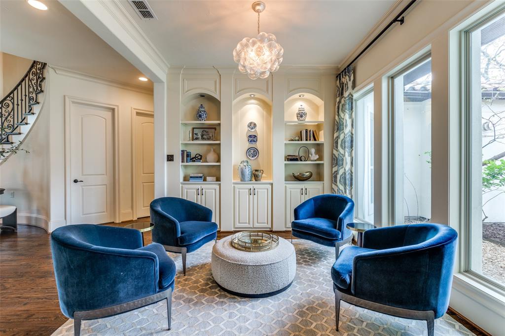 Forest Hills - Residential