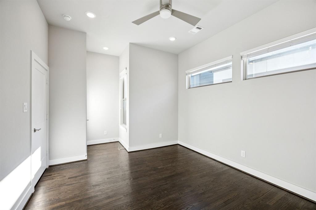 4222 Roseland Bldg 4226 - Residential