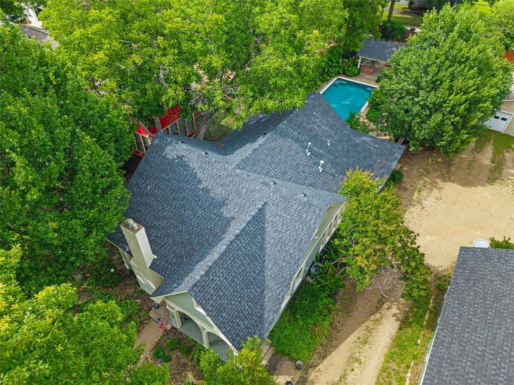 311 E Marvin Avenue