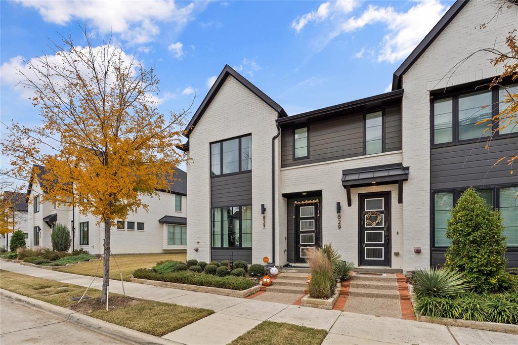 827 Crystal Oak Lane