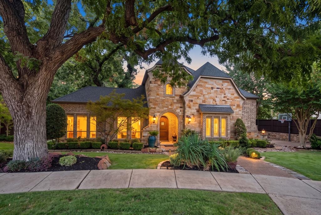 1700 Surrey Lane