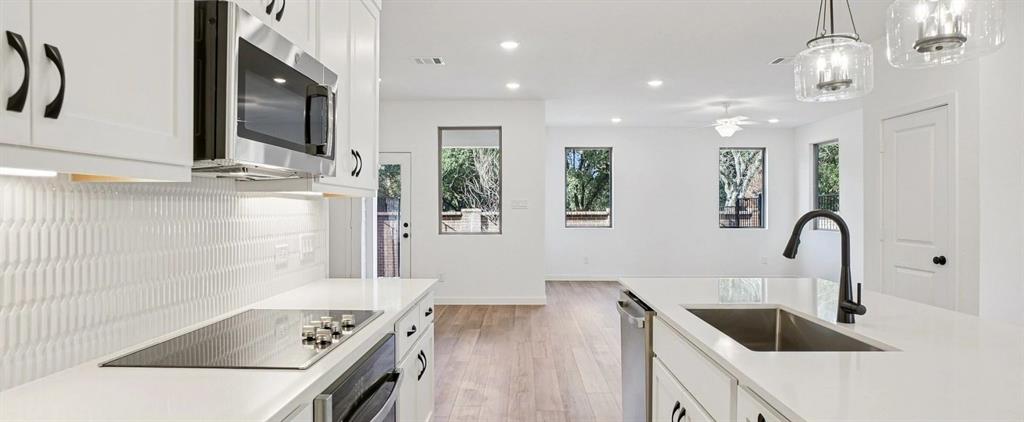 Sereno Oaks at Buckner Terrace - Residential