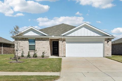 Photo of 160 Arcane Street, Greenville, TX 75402 (MLS # 21229340)