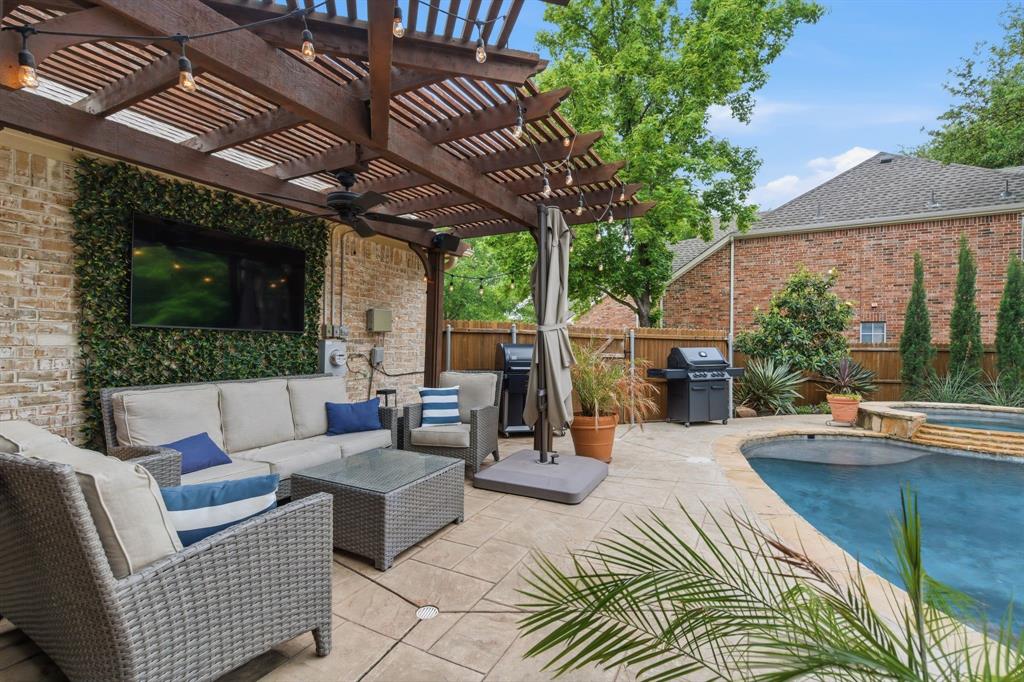 Longwood Estates - Residential