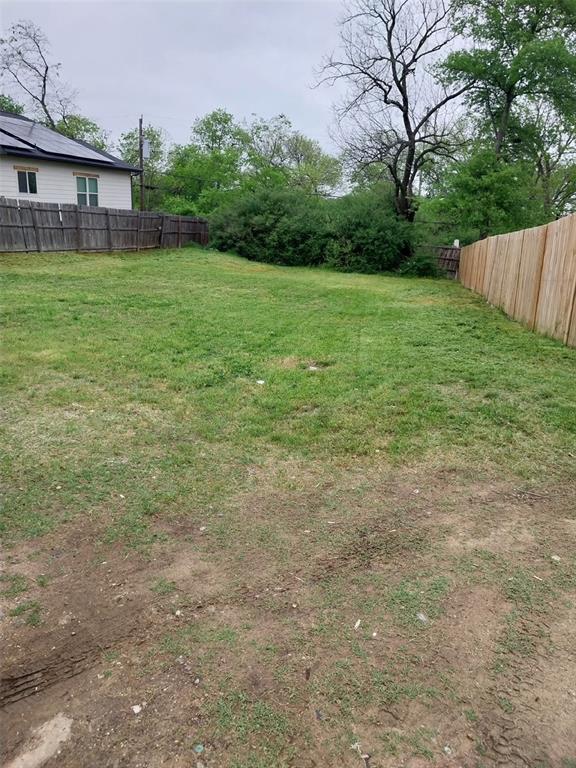 1339 E Magnolia Avenue