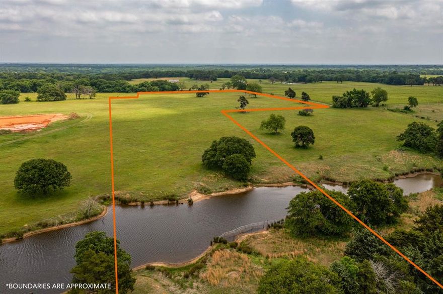 Check out this 20 acres centrally located between Whitesboro and Lake Texoma. Having over 350 feet of frontage on Hwy. 377, gate access, a shared pond and survey available. Currently agriculture exemption with no deed restrictions. Great space for business or home on the far side of the pond. Minutes to city conveniences, Lake Texoma, Cedar Mills marina and Megastar Casino in OK. Come see what's sparking the growth in Whitesboro!