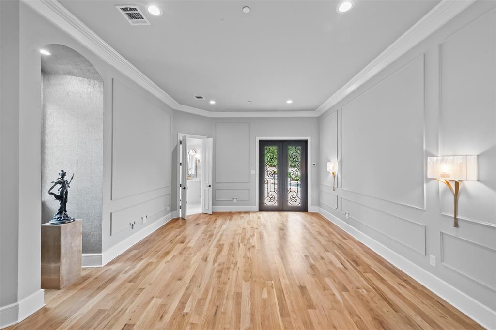 The Knoll - Residential