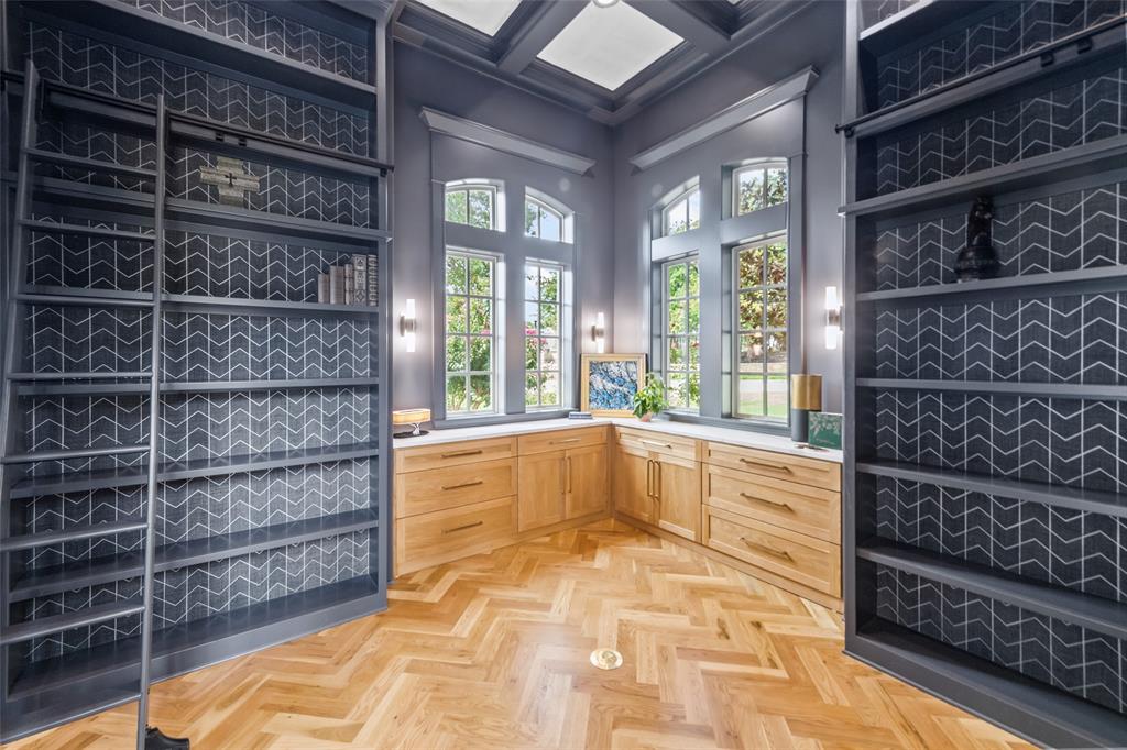 The Knoll - Residential