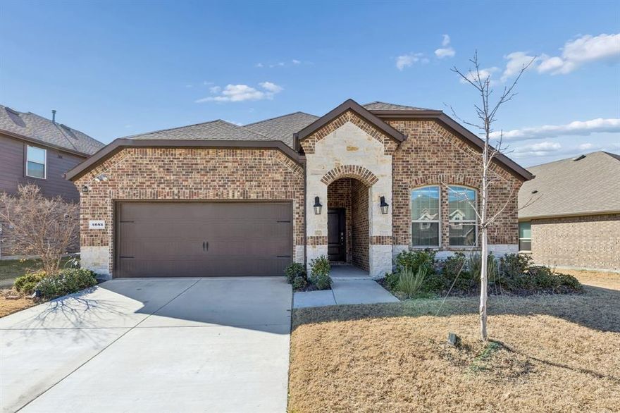 This Like-new 4bedroom 2bath with 2Car Garage that is 1,988 sq. ft. single-story home, built in 2022, offers a perfect blend of modern efficiency and serene outdoor living. Its standout feature is the greenbelt location, providing a private, natural backdrop that won't be developed, ensuring lasting tranquility and scenic views from your backyard