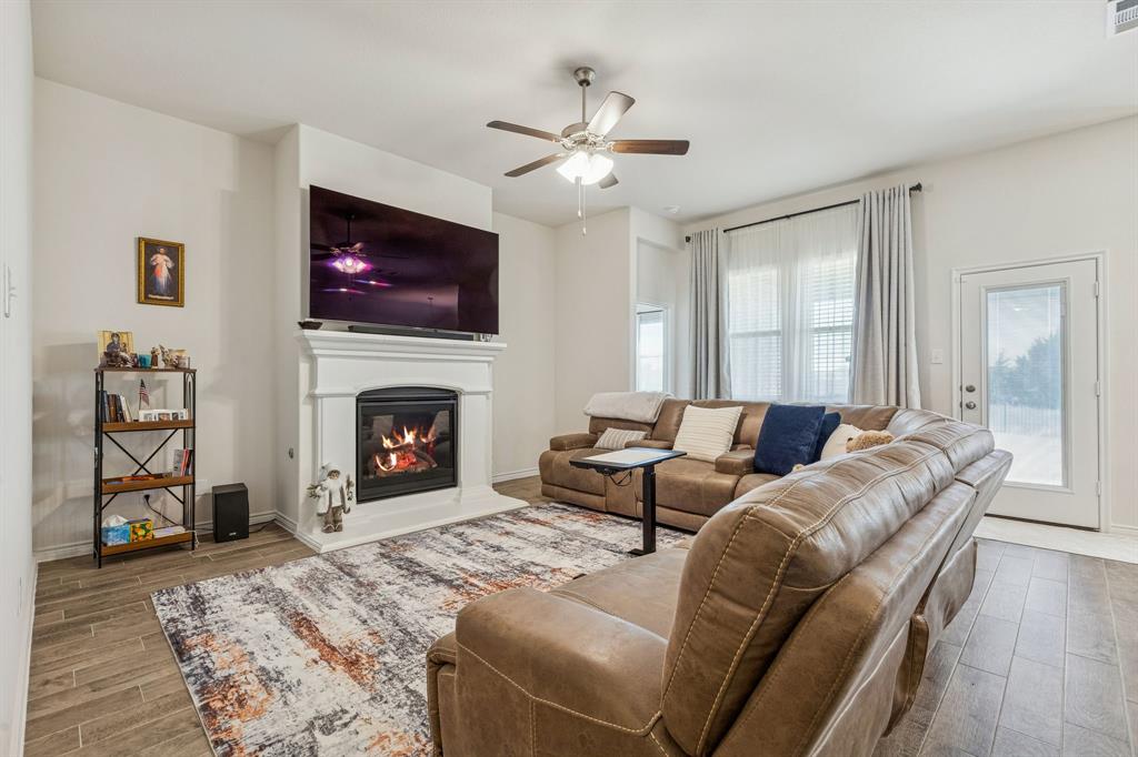 TRAVIS RANCH - Residential