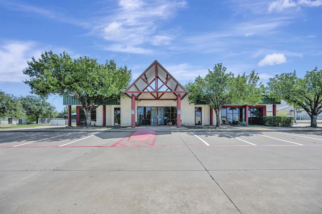 El Chico - Commercial Sale