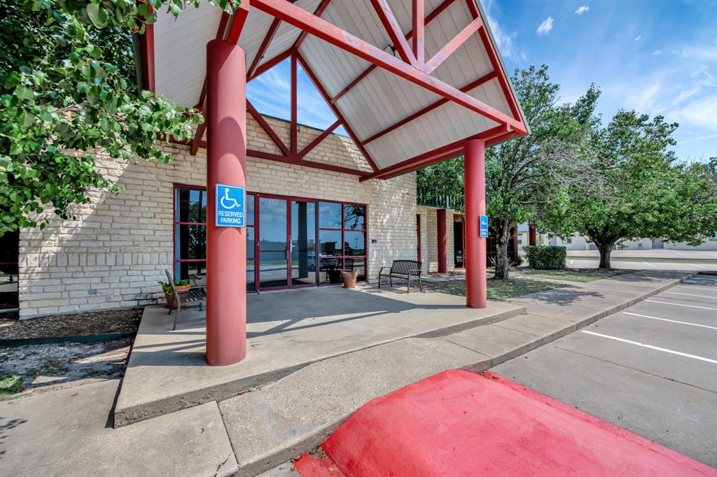 El Chico - Commercial Sale