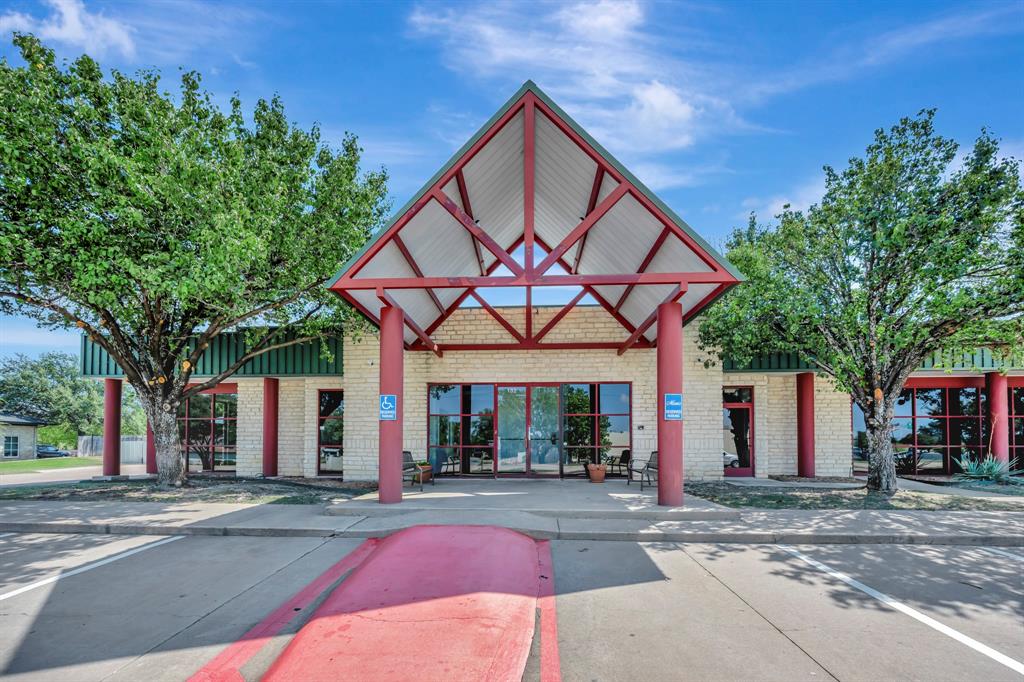 El Chico - Commercial Sale