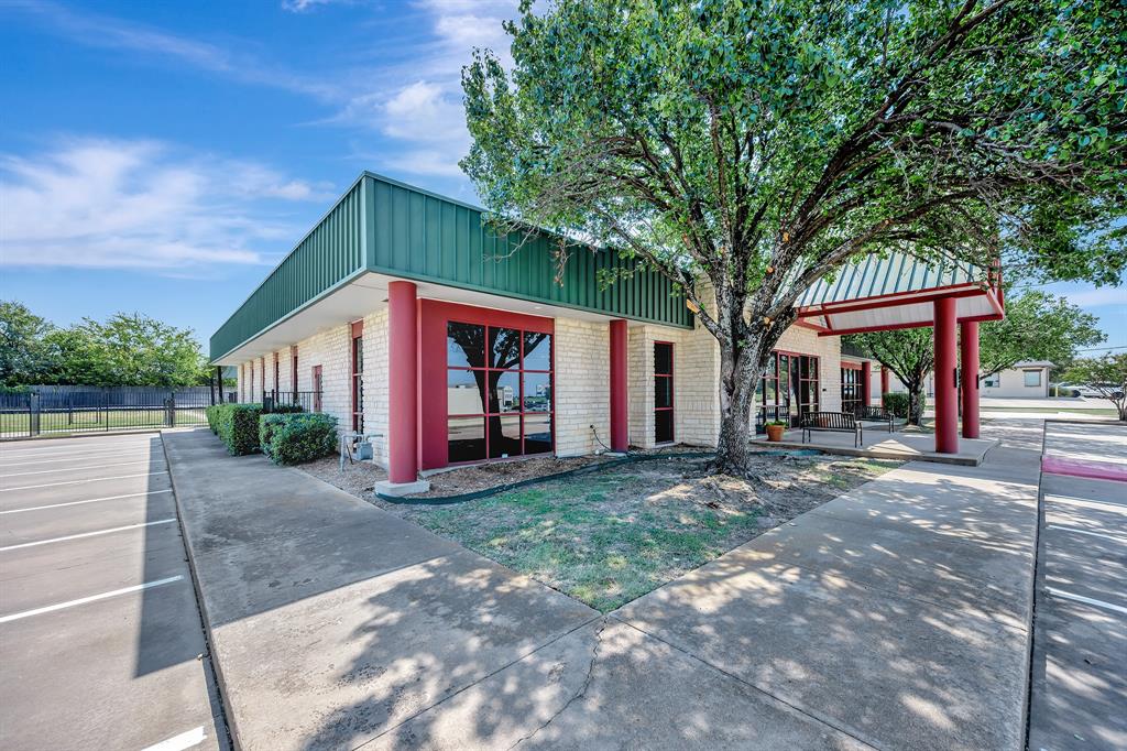 El Chico - Commercial Sale