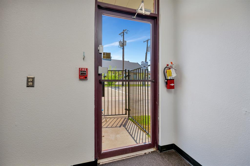 El Chico - Commercial Sale