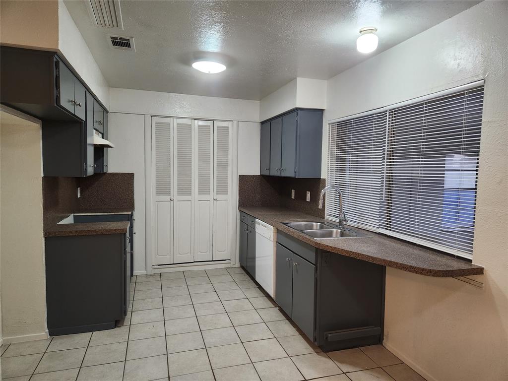 2654 Princeton Drive