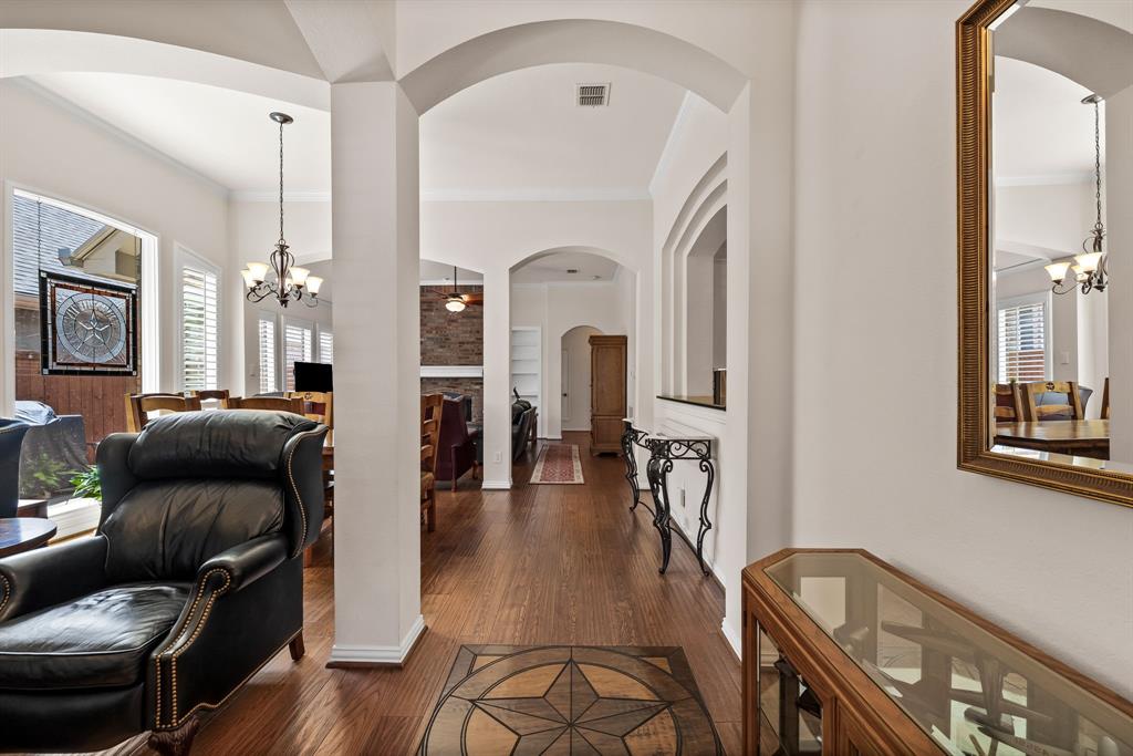 3772 Lakeway Court