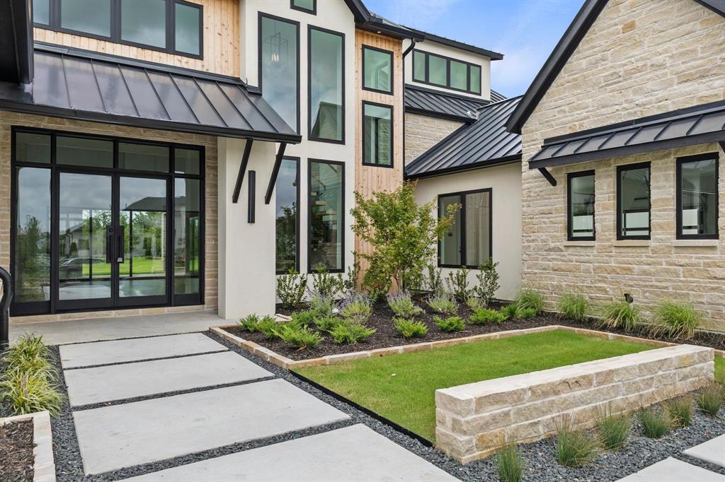 311 Longview Place