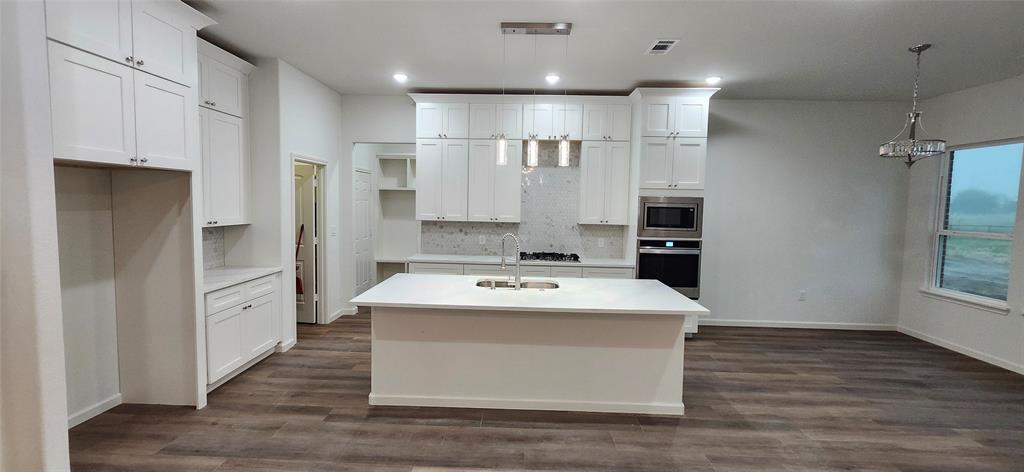 205 Private Road 5440