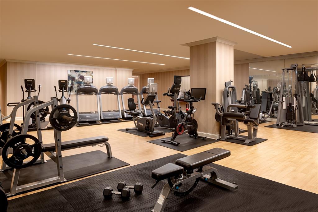 Ritz-Carlton Residences 1 - Residential