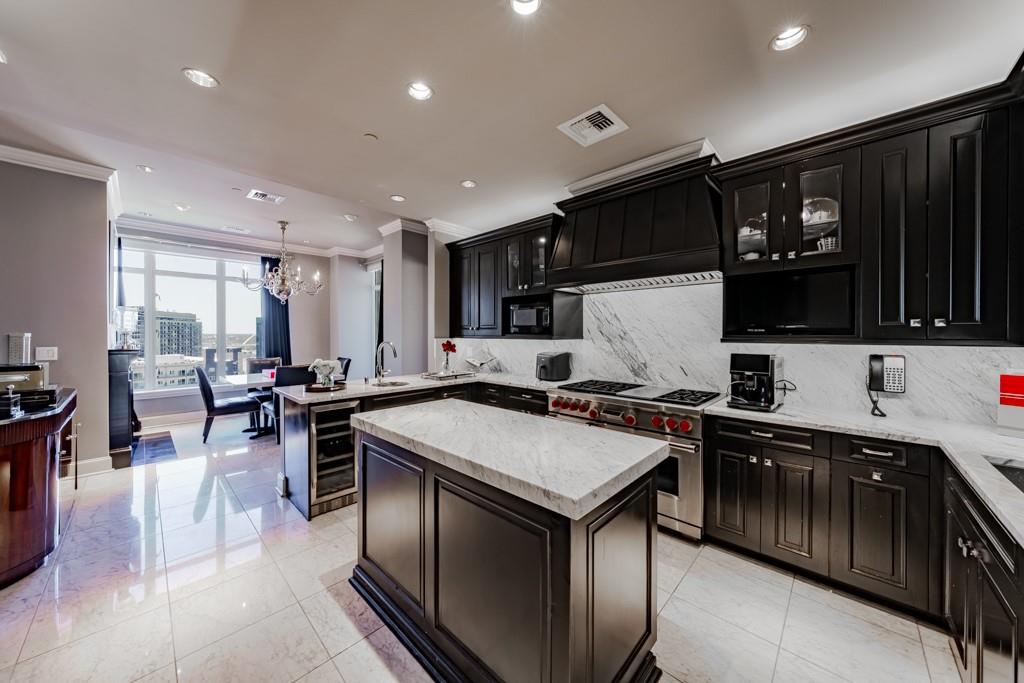 Ritz-Carlton Residences 1 - Residential