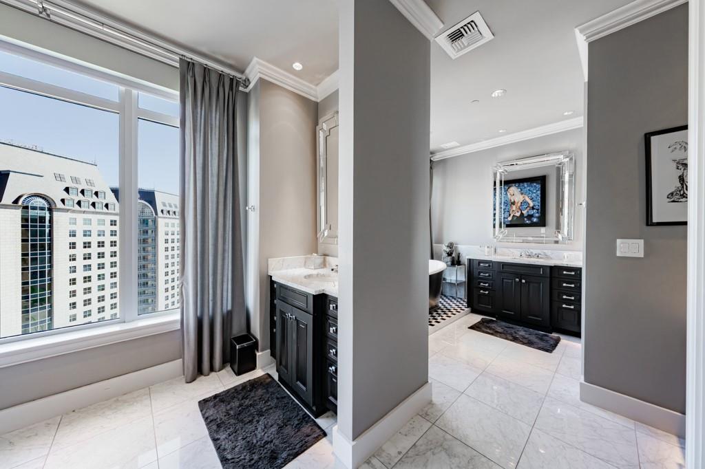 Ritz-Carlton Residences 1 - Residential