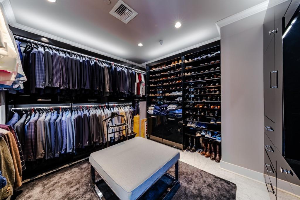 Ritz-Carlton Residences 1 - Residential