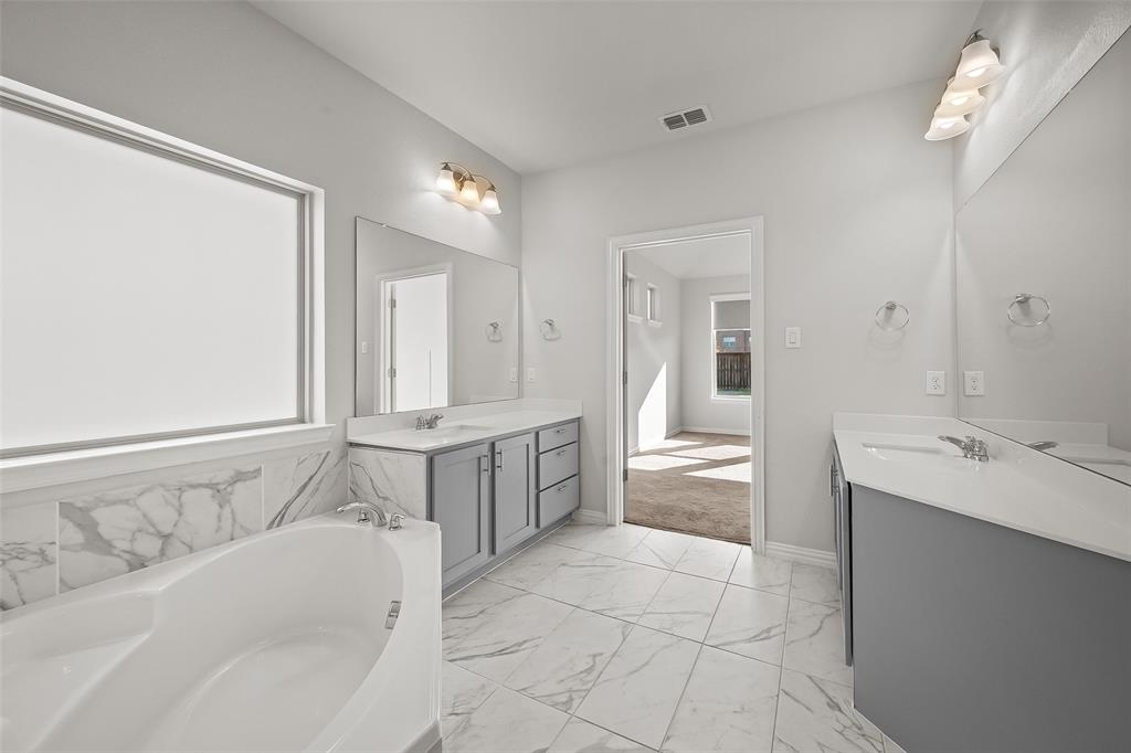 Wellington 4 Ph 1 South Prcl 2 - Residential Lease