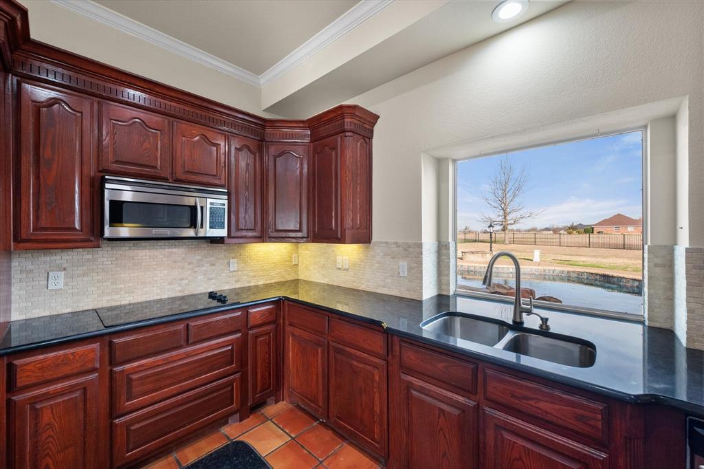 Lindmark Ests-Rev - Residential