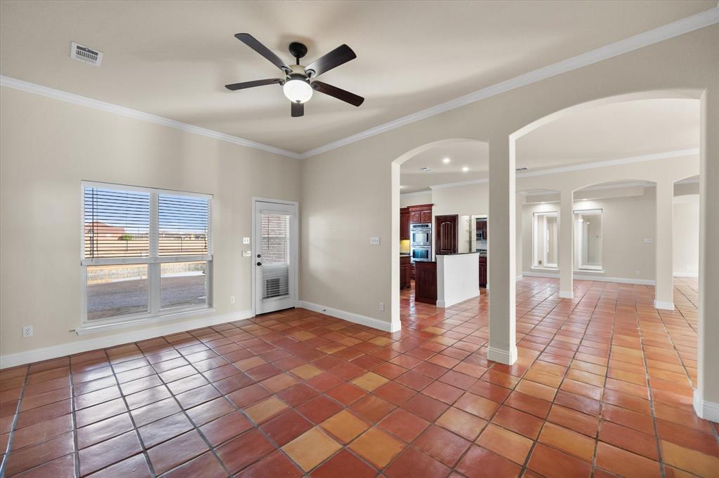 Lindmark Ests-Rev - Residential