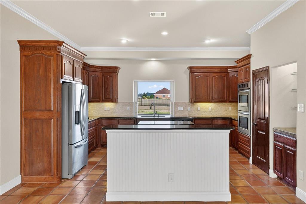 Lindmark Ests-Rev - Residential