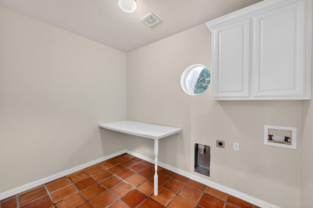 Lindmark Ests-Rev - Residential