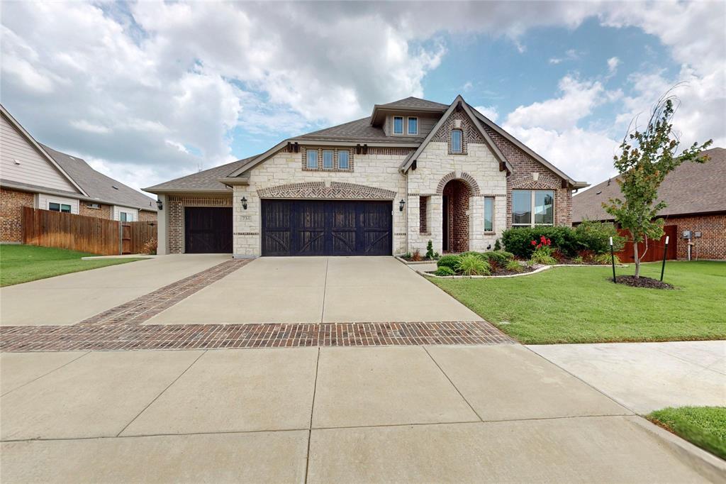 734 Oakleaf Drive