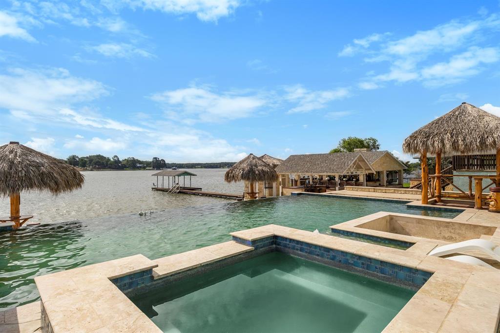 220 Pin Oak Drive