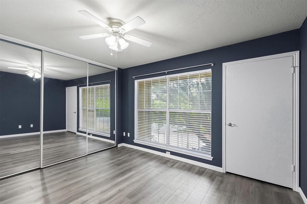 Wedglea Manor Condo - Residential
