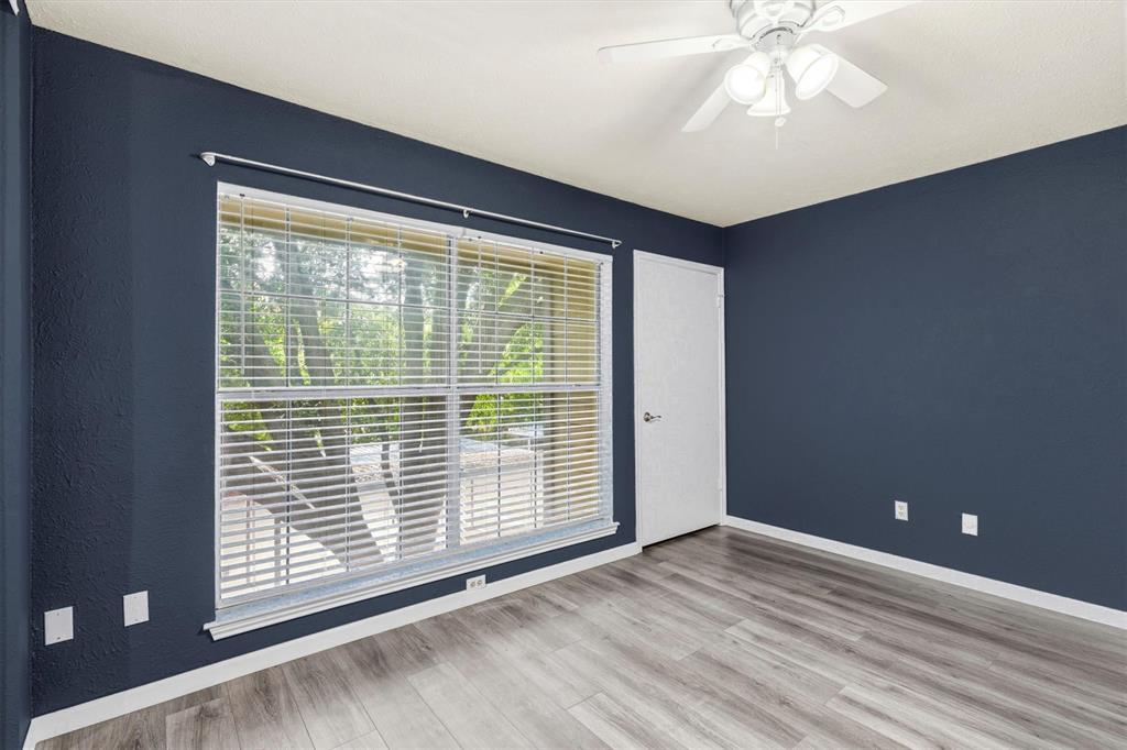 Wedglea Manor Condo - Residential