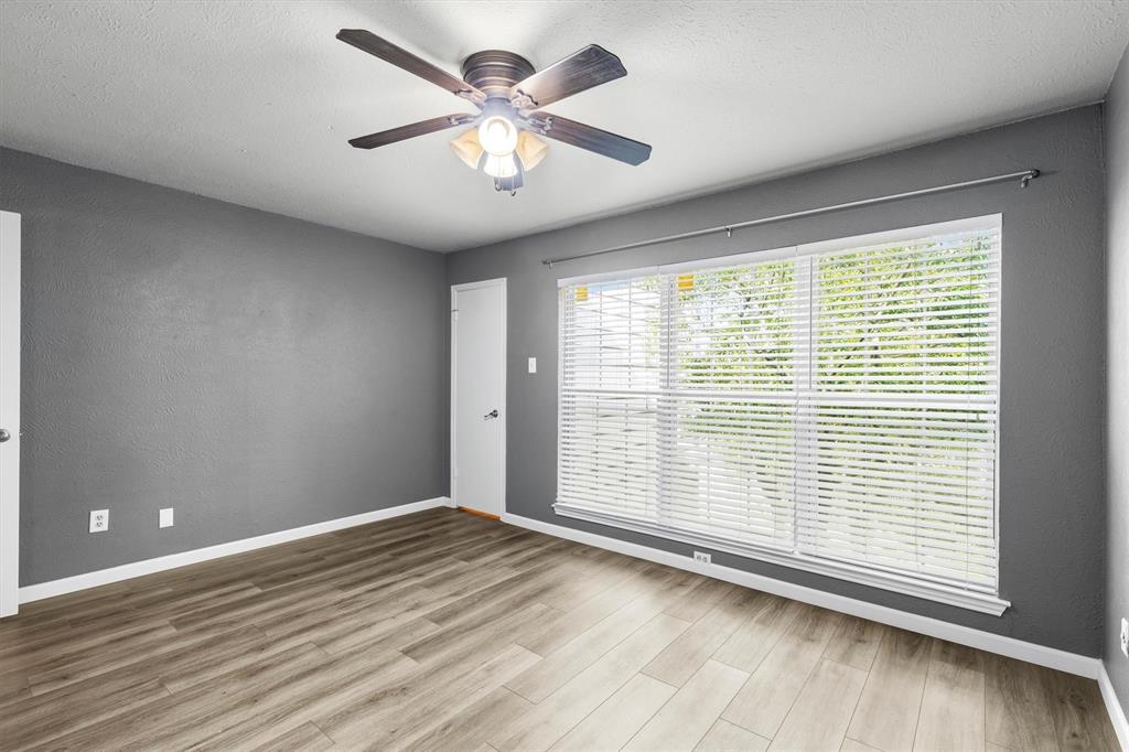 Wedglea Manor Condo - Residential