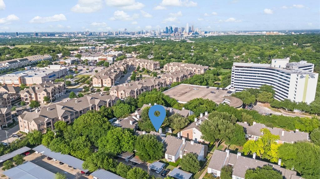 Wedglea Manor Condo - Residential