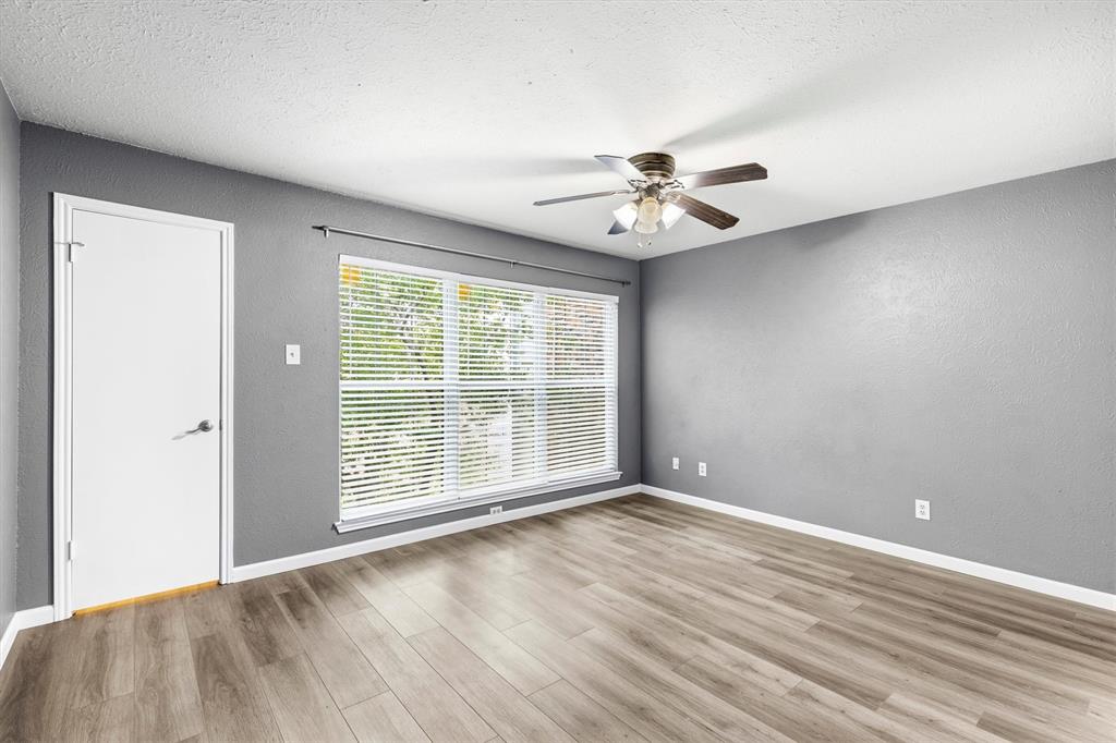 Wedglea Manor Condo - Residential