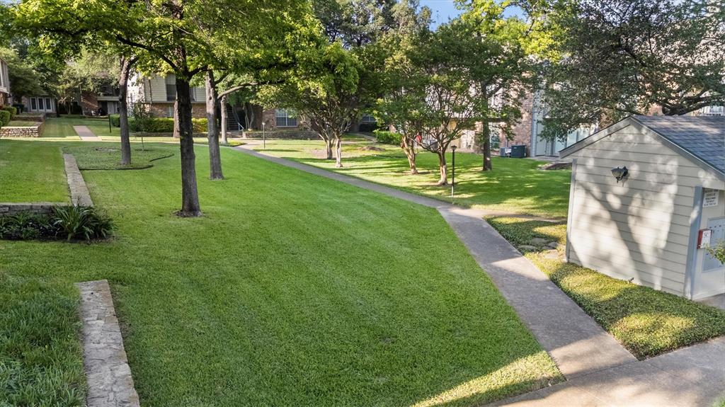 Wedglea Manor Condo - Residential