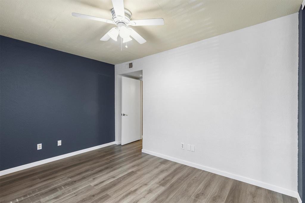 Wedglea Manor Condo - Residential